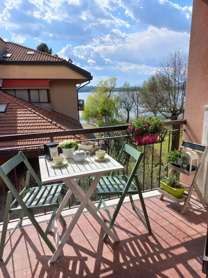 Appartamento Miralago Con Giardino Sul Lago Gavirate Eksteriør billede